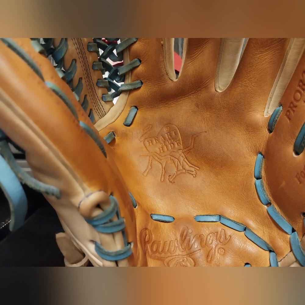 Rawlings RH Infield Glove Heart Of The Hide R2G Limited Edition - Picture 6 of 11